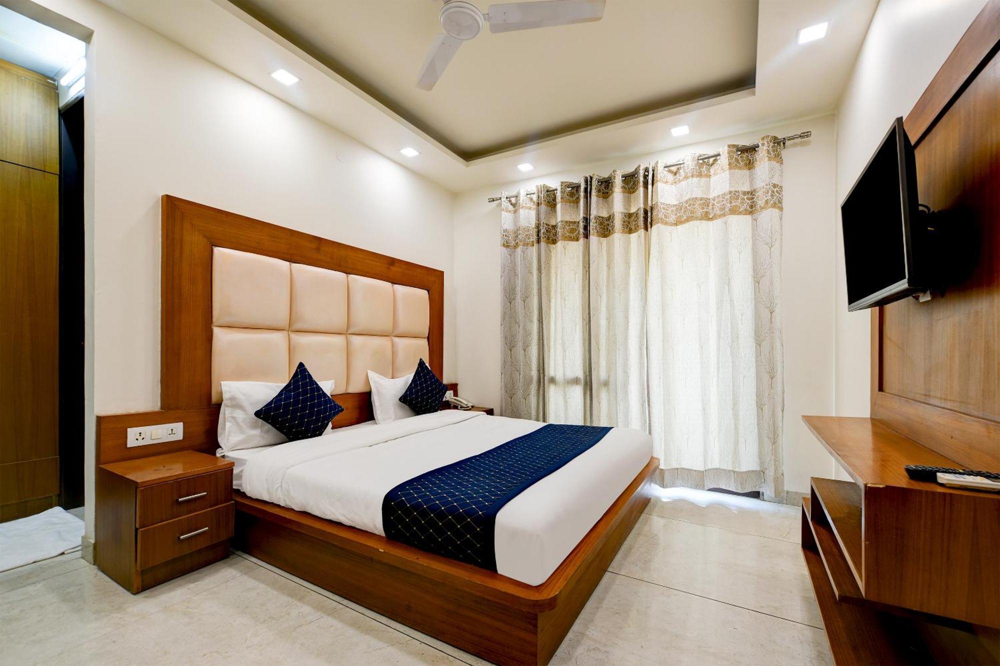 Hotel Leaf 9 Boutique, Near Golf Course Road And Galleria Market Gurgáon Kültér fotó