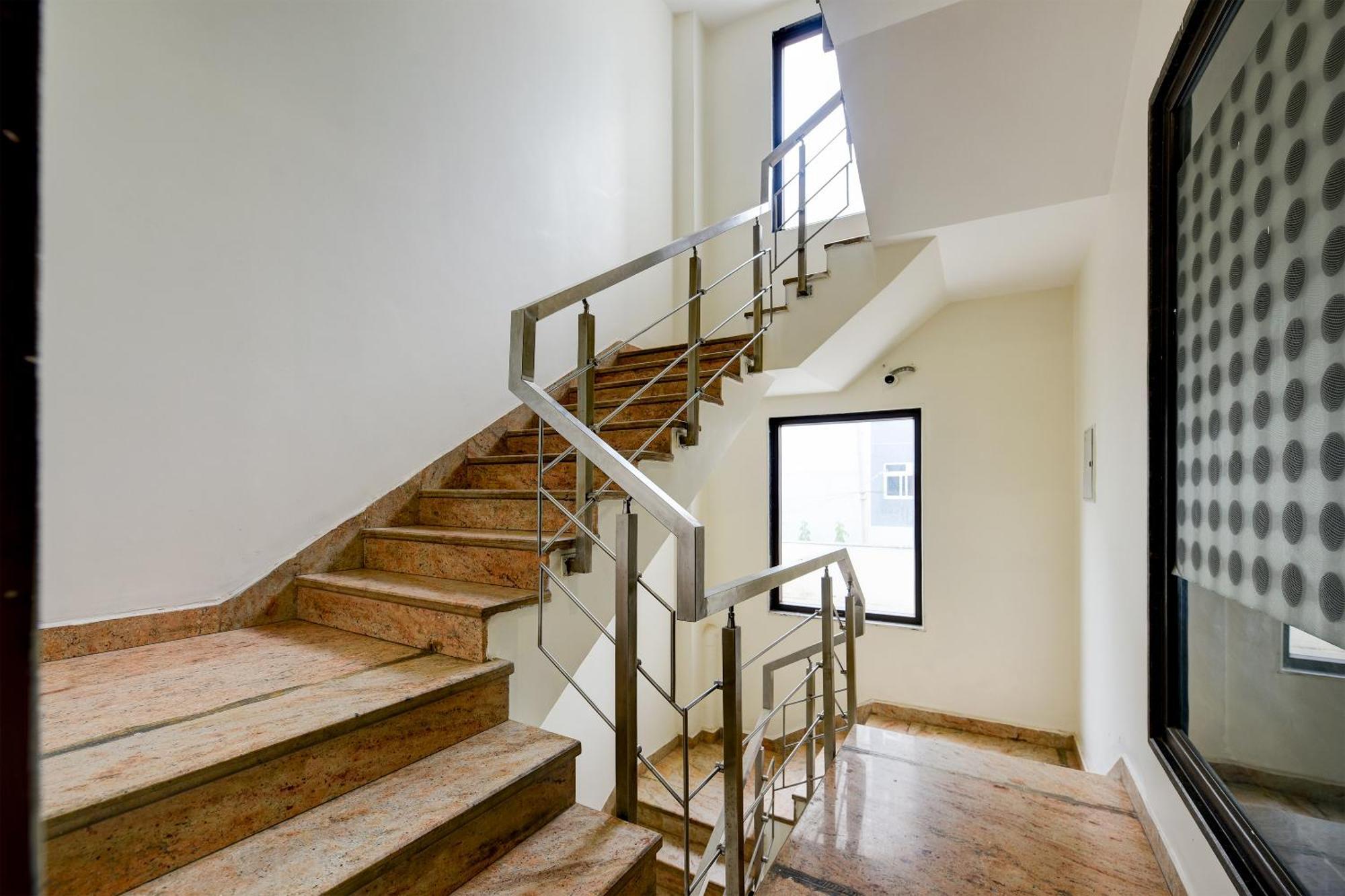 Hotel Leaf 9 Boutique, Near Golf Course Road And Galleria Market Gurgáon Kültér fotó