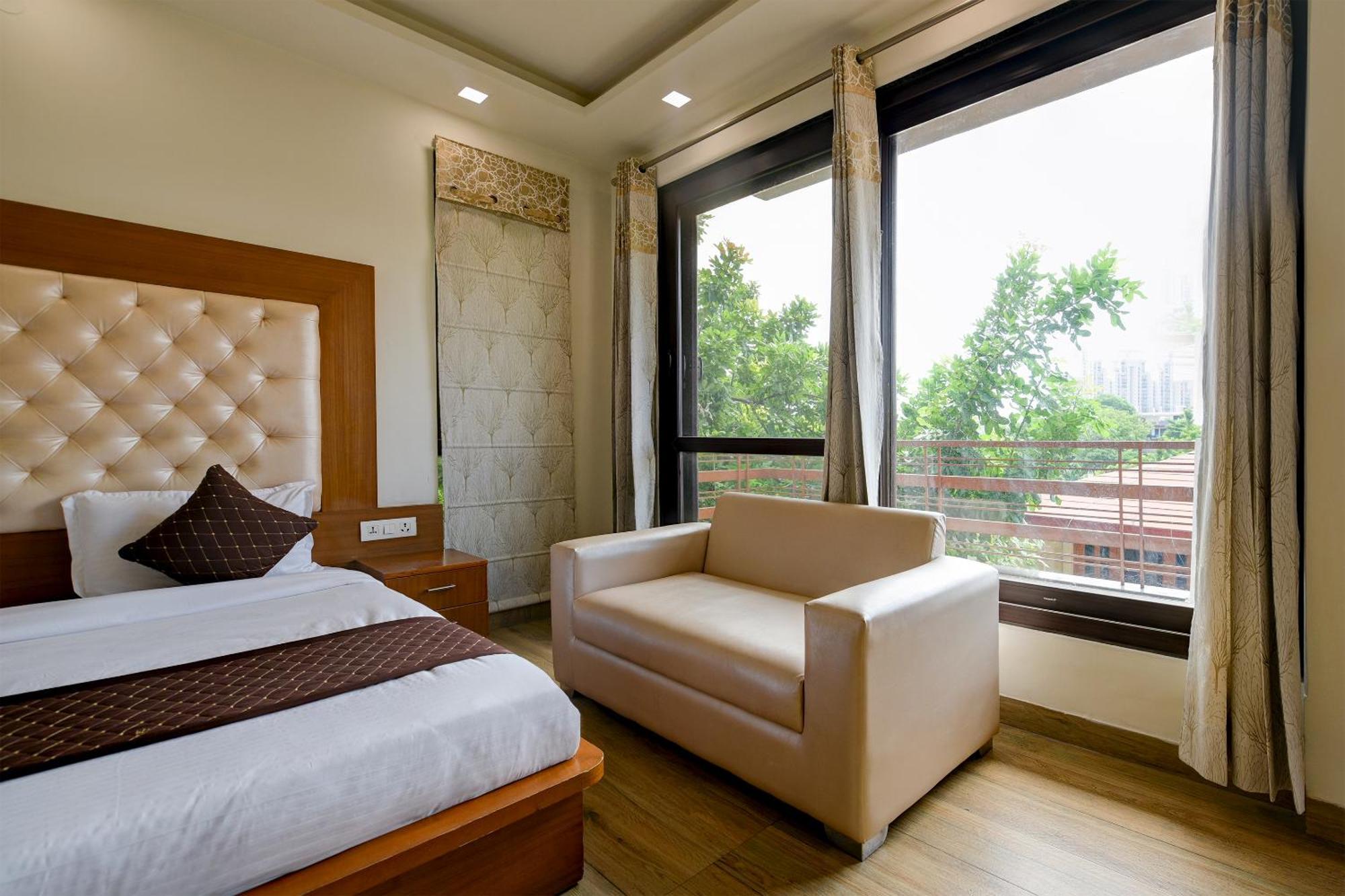 Hotel Leaf 9 Boutique, Near Golf Course Road And Galleria Market Gurgáon Kültér fotó